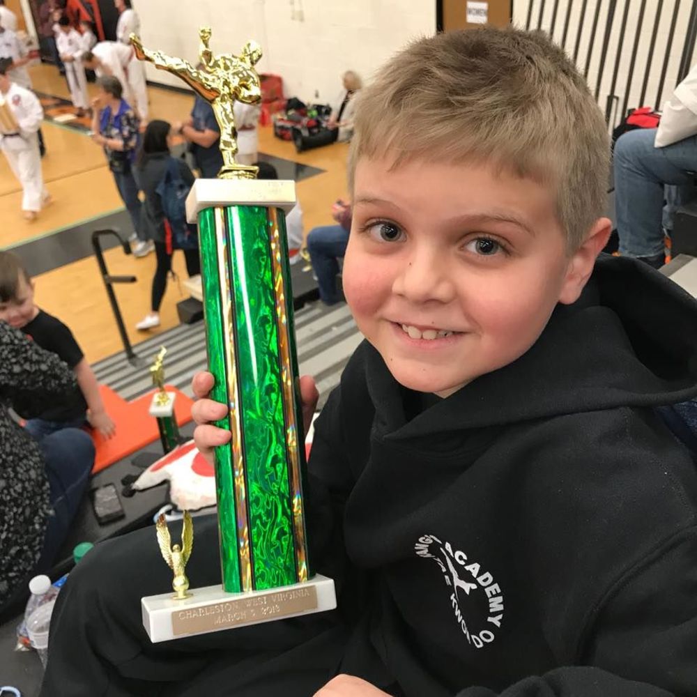 Meet your Posher, Dee dee